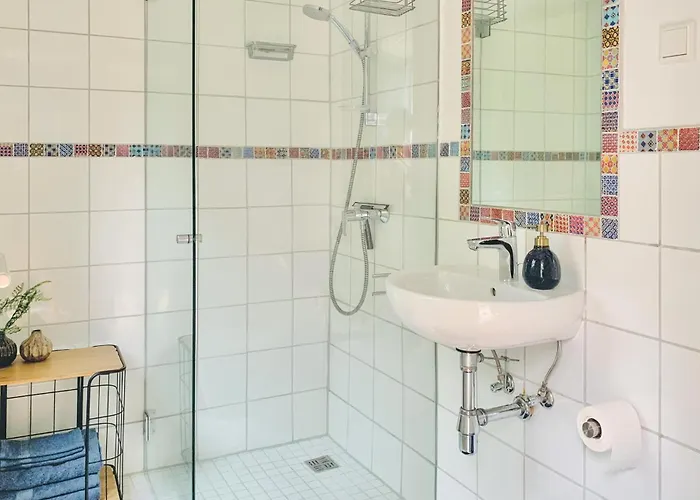 Stunning In With Kitchen